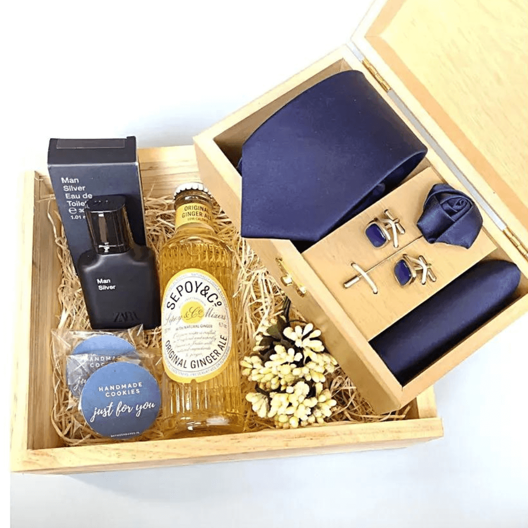 Thoughtfully Curated Gift Hamper For Men